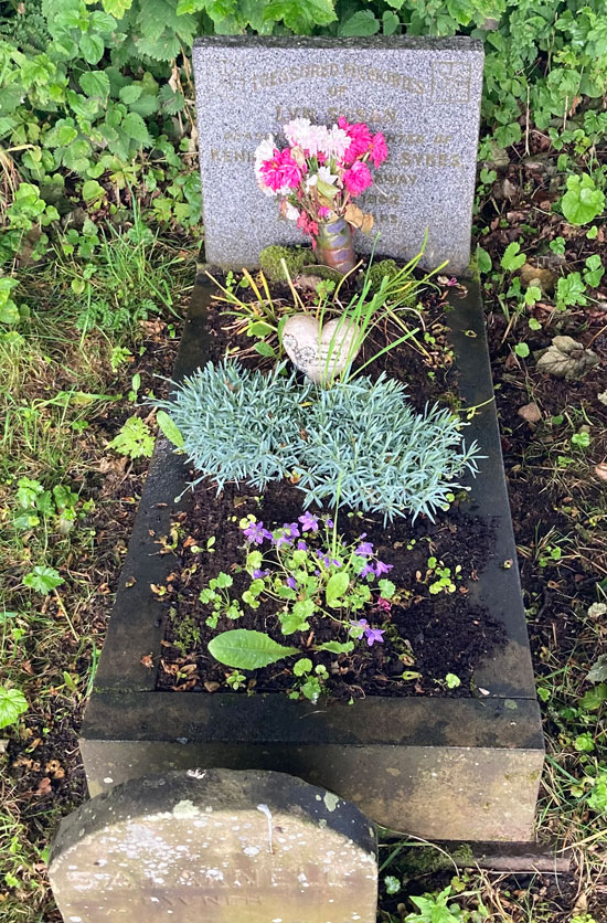 Photo of Grave A18a