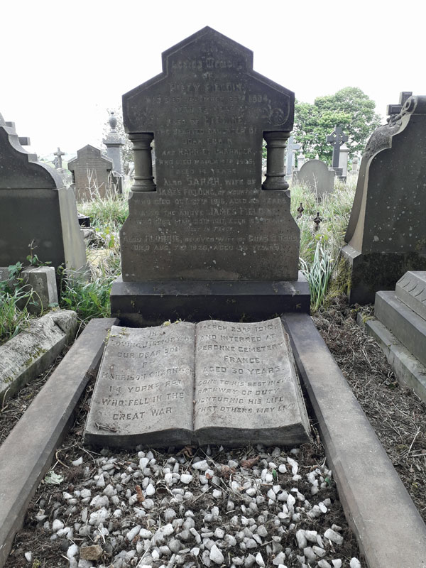 Photo of Grave B14