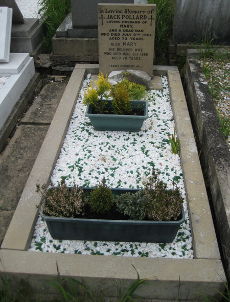 Photo of Grave BB41