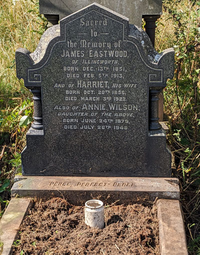 Photo of Grave G16