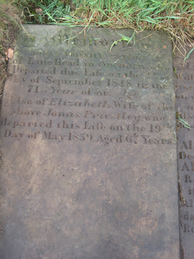 Photo of Grave Is17