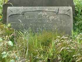 Photo of Grave M17