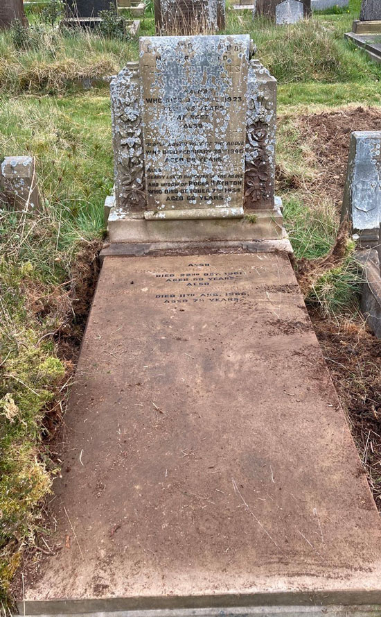 Photo of Grave M26