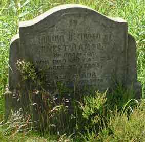 Photo of Grave O5