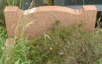 Photo of Grave R3