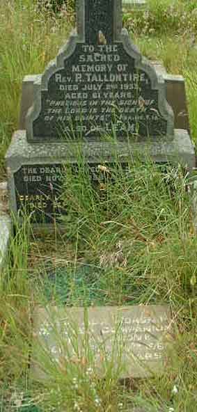 Photo of Grave U17